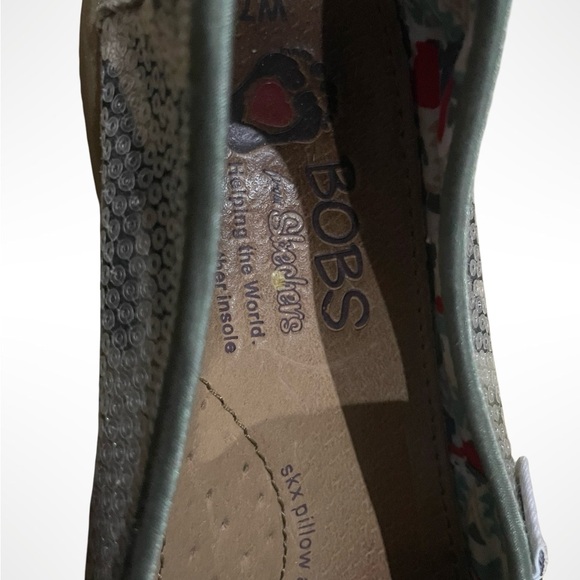 Skechers Bobs camouflage sequins flats women’s size 6 - Picture 2 of 3